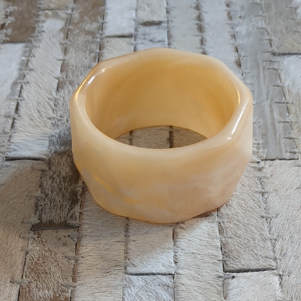 Chunky Resin Orange Cream Marbled‎ Bangle Bracelet